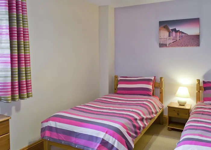 Holiday home Vaughan - 23055 Filey