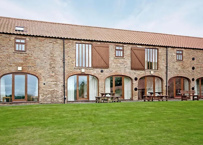 Vaughan - 23055 Holiday home Filey